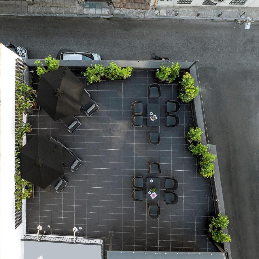 Nin&Bau Sarri 2 Hotel Athens Exterior photo