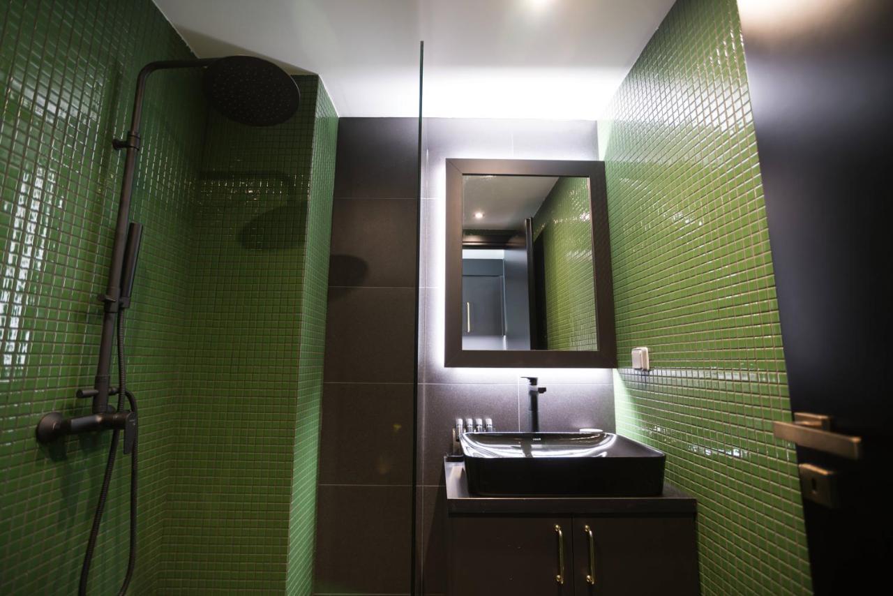 Nin&Bau Sarri 2 Hotel Athens Exterior photo